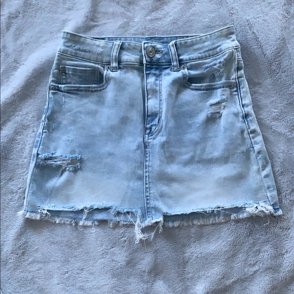 Size 4 American Eagle midi jean skirt. Like new
